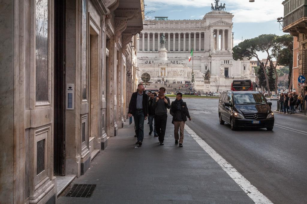 Amazing Suite Piazza Venezia Roma Dış mekan fotoğraf